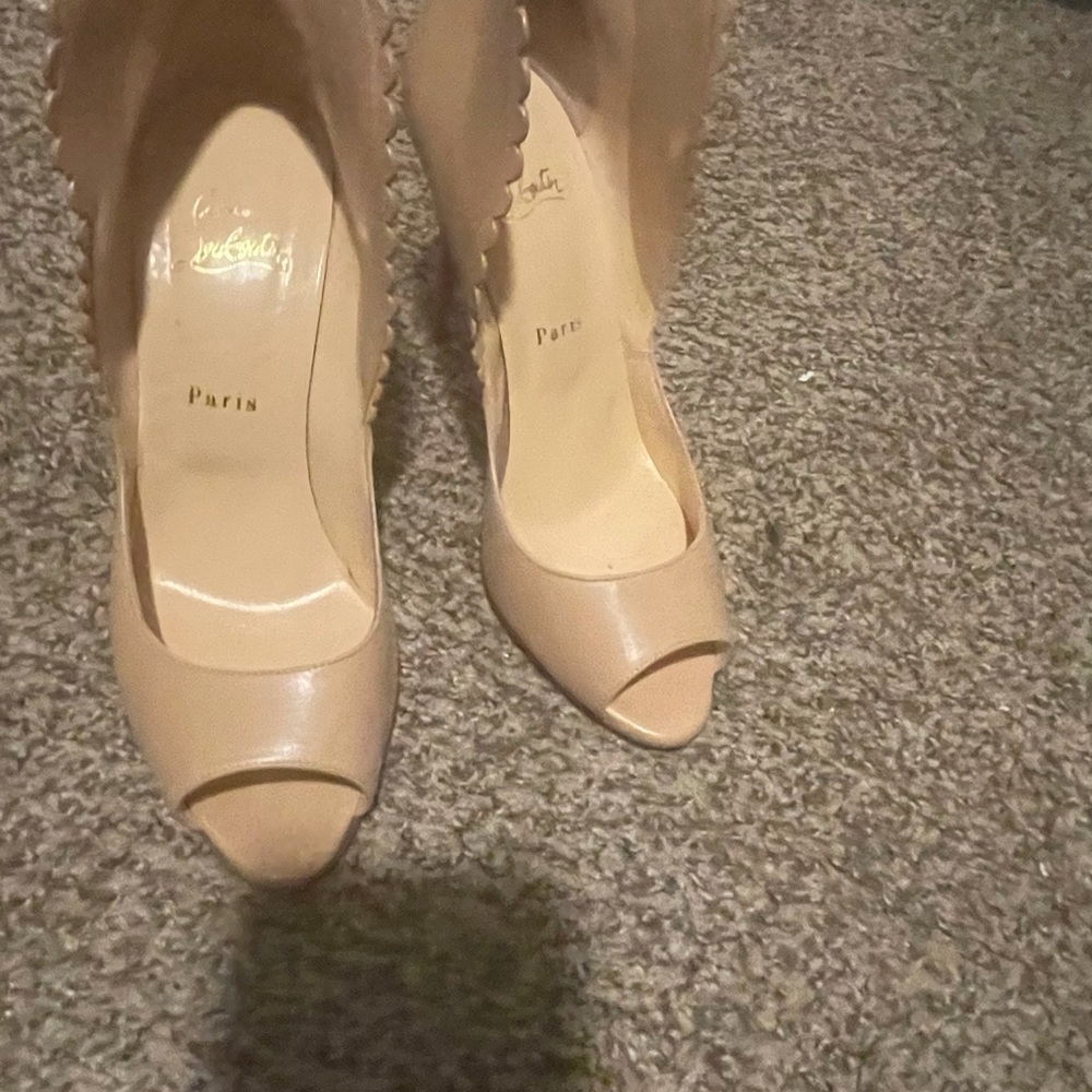 Authentic Louis Vuitton shoes!